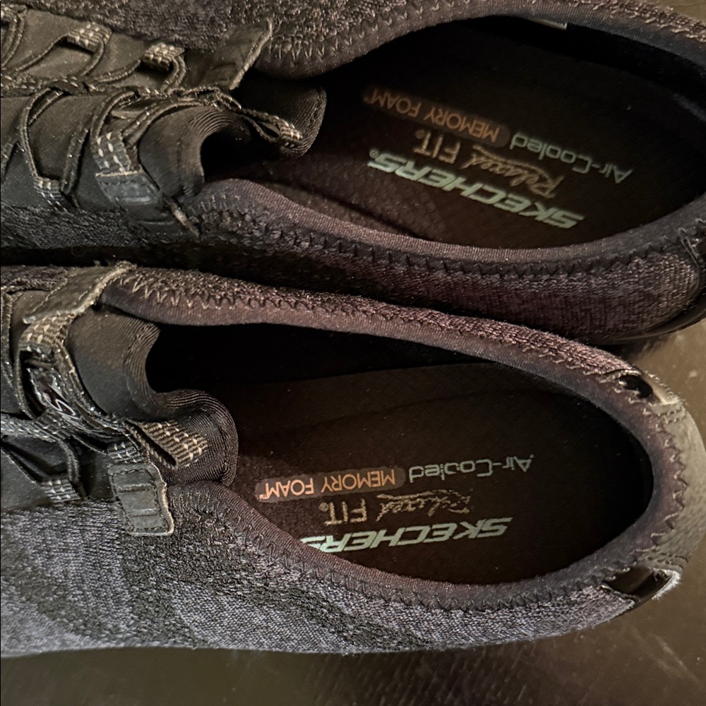 Skechers Men's Black Knit Sneakers